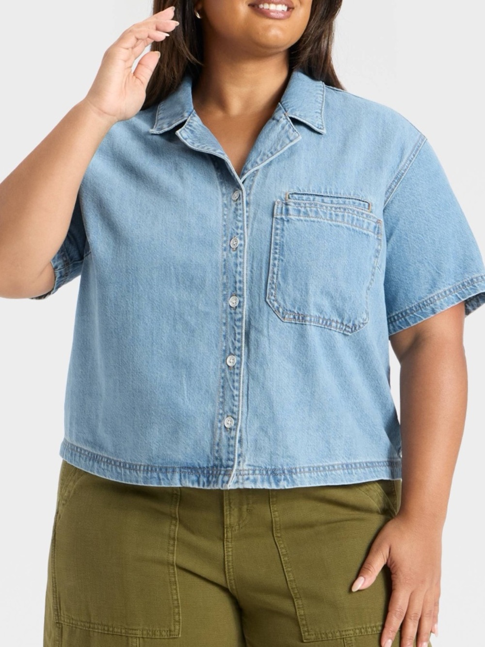 NWT Sz XXL Short Sleeve Button-Down Denim Shirt - Universal Thread - Light Wash